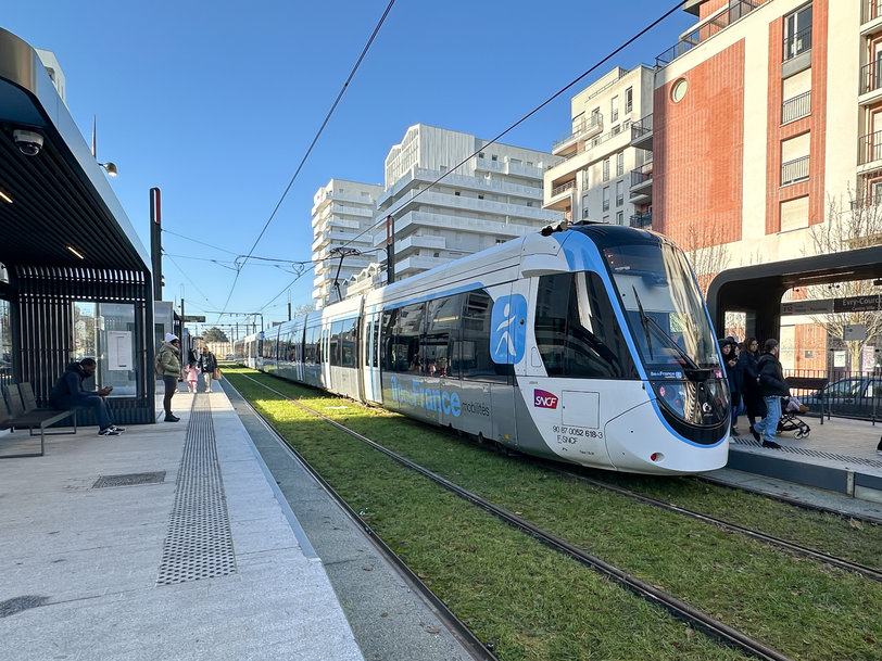 Mise en service du tramway T12 – La concrétisation pour NGE de 4 ans de travaux